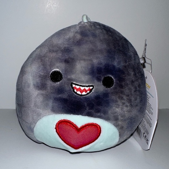 5" Xander the Dino 2023 Valentine's Squishmallow - Picture 2 of 6